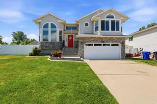621 Willow Bend Dr W, Centerville, UT 84014 - Photo 6