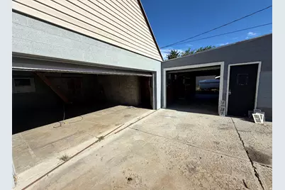 9096 S 260 E, Sandy, UT 84070 - Photo 6