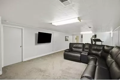 497 E Main St, Hyrum, UT 84319 - Photo 26