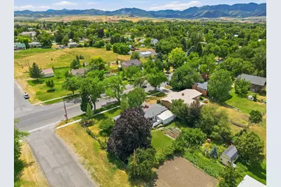 497 E Main St, Hyrum, UT 84319 - Photo 42