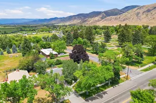 497 E Main St, Hyrum, UT 84319 - Photo 40