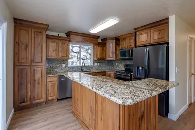 6368 Bybee, Uintah, UT 84403 - Photo 8