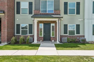 4712 W Goldblum Ln S, Riverton, UT 84096 - Photo 2