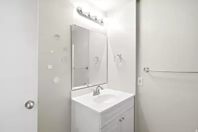 649 N 1360 W, Clinton, UT 84015 - Photo 20