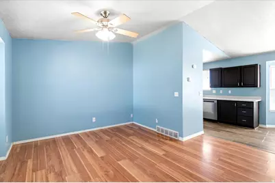 649 N 1360 W, Clinton, UT 84015 - Photo 4