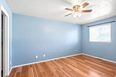 649 N 1360 W, Clinton, UT 84015 - Photo 14