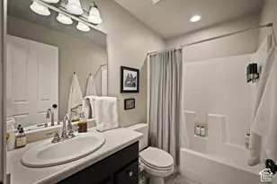 204 W Lyman Ln, Bountiful, UT 84010 - Photo 22