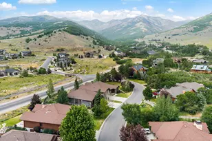 4892 E Eagleridge Dr, Eden, UT 84310 - Photo 38
