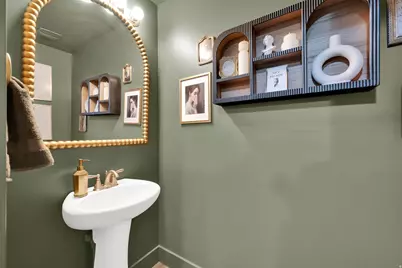 10651 S Poppy Meadow Ln, South Jordan, UT 84009 - Photo 14