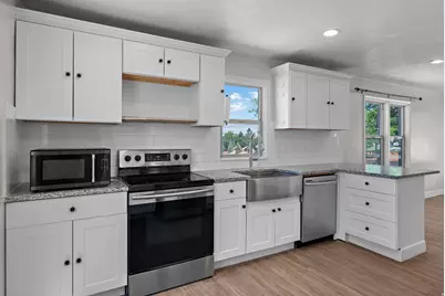 895 W 400 N, Orem, UT 84057 - Photo 12
