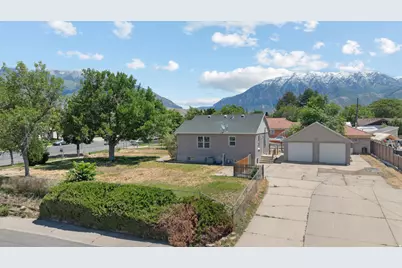895 W 400 N, Orem, UT 84057 - Photo 32