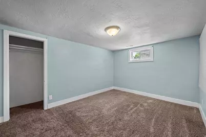 895 W 400 N, Orem, UT 84057 - Photo 24