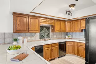 1805 Acorn Cir, Ogden, UT 84403 - Photo 16