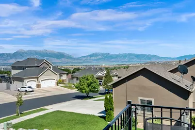 7112 N Golden Ct, Eagle Mountain, UT 84005 - Photo 2
