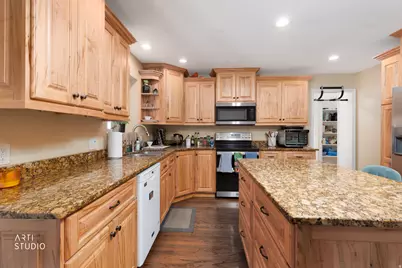 1242 N 200 W, Orem, UT 84057 - Photo 6