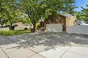2986 W Southpointe Rd, South Jordan, UT 84095 - Photo 4