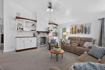 2986 W Southpointe Rd, South Jordan, UT 84095 - Photo 8