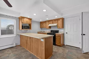 2986 W Southpointe Rd, South Jordan, UT 84095 - Photo 28