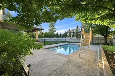 2035 E Quartzridge Dr, Sandy, UT 84092 - Photo 58