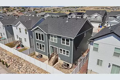 9310 N Tampa Dr, Eagle Mountain, UT 84005 - Photo 32