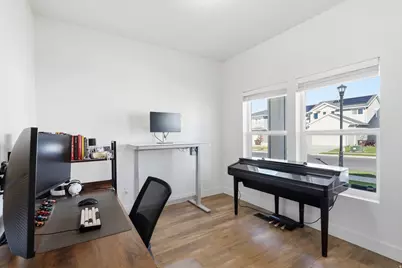 9310 N Tampa Dr, Eagle Mountain, UT 84005 - Photo 8