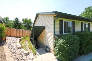 960 E North Fork Cir S, Sandy, UT 84094 - Photo 4