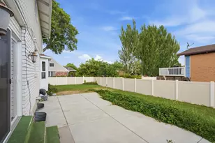 3006 W Robinwood Dr, Taylorsville, UT 84129 - Photo 38