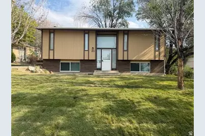 173 Durdham Ln, Sandy, UT 84070 - Photo 2
