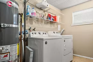 1019 W 4300 S, Riverdale, UT 84405 - Photo 22