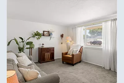 1019 W 4300 S, Riverdale, UT 84405 - Photo 6