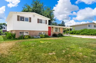 1019 W 4300 S, Riverdale, UT 84405 - Photo 2