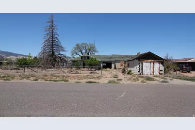 169 N Center St, Torrey, UT 84775 - Photo 1