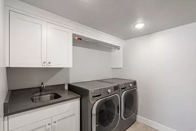 582 S 1800 W, Marriott-Slaterville City, UT 84404 - Photo 16