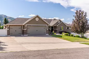1241 S 60 W, Wellsville, UT 84339 - Photo 2