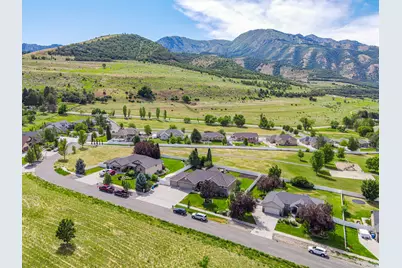 1241 S 60 W, Wellsville, UT 84339 - Photo 26