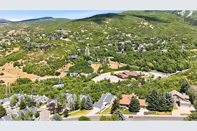 1979 S Cave Hollow Way, Bountiful, UT 84010 - Photo 54