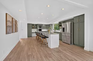 1979 S Cave Hollow Way, Bountiful, UT 84010 - Photo 10