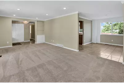 4117 Bona Villa Dr, Ogden, UT 84403 - Photo 4