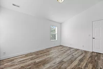 333 Candellaria Dr, Tooele, UT 84074 - Photo 16