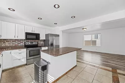 333 Candellaria Dr, Tooele, UT 84074 - Photo 12