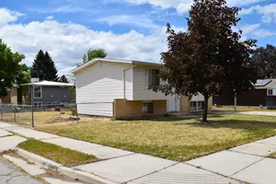 861 N 250 W, Brigham City, UT 84302 - Photo 2