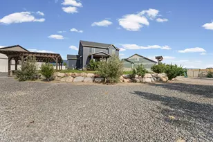 2352 W Island Dr, Kaysville, UT 84037 - Photo 44