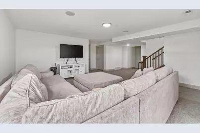 2352 W Island Dr, Kaysville, UT 84037 - Photo 22