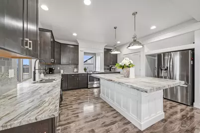 2352 W Island Dr, Kaysville, UT 84037 - Photo 8