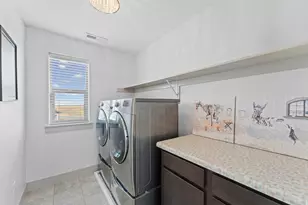 2352 W Island Dr, Kaysville, UT 84037 - Photo 24