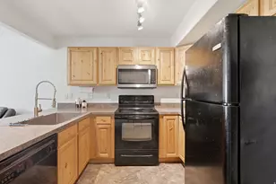 417 E 475 N, Ogden, UT 84404 - Photo 2