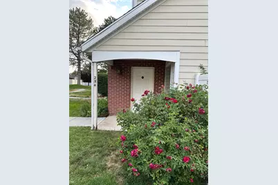 254 W Meadow Ln, Centerville, UT 84014 - Photo 2