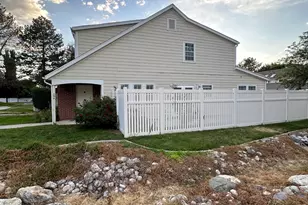 254 W Meadow Ln, Centerville, UT 84014 - Photo 2