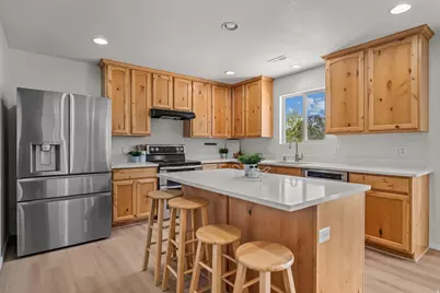 511 S Olive Way, Lehi, UT 84043 - Photo 2