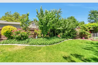 4012 S Durrans Ln W, West Valley, UT 84120 - Photo 28